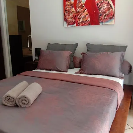 J & J Villa Seminyak